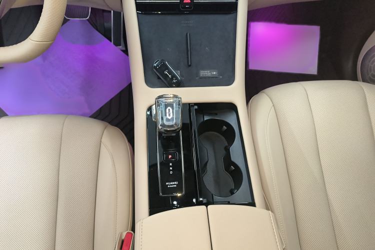 Used Hima AITO M7 2024 1.5T Intelligent Driving 4WD Max Edition 5 Seats
