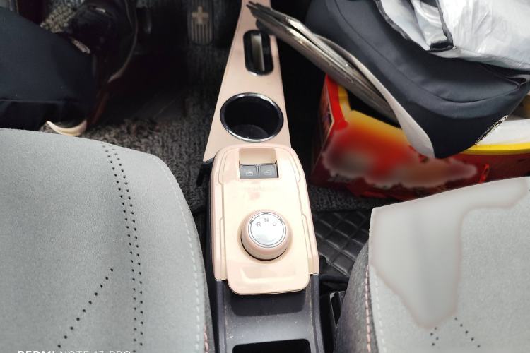 Used Chery QQ Ice Cream 2022 170km Sundae Phosphate Lithium-Ion
