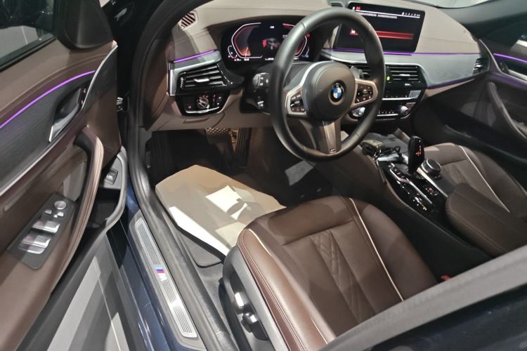 Used BMW 5 Series 2022 Restyled 530Li Leading Edition M Sport Package
