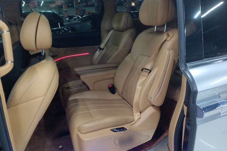 Used VOYAH Dream 2024 PHEV Extended-Range Premium Edition
