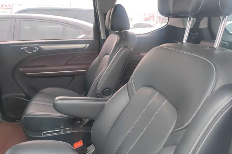 Used GAC Trumpchi M6 2021 PRO 270T Automatic Luxury Edition
