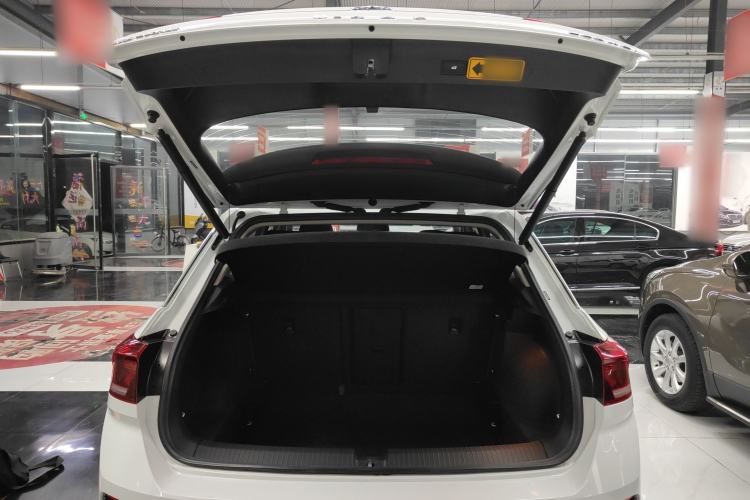 Used Volkswagen T-ROC 2020 280TSI DSG Two-Wheel Drive Comfort Version