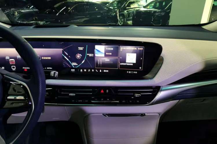 Used Buick Century 2023 2.0T Six-Seater Yinshi Edition
