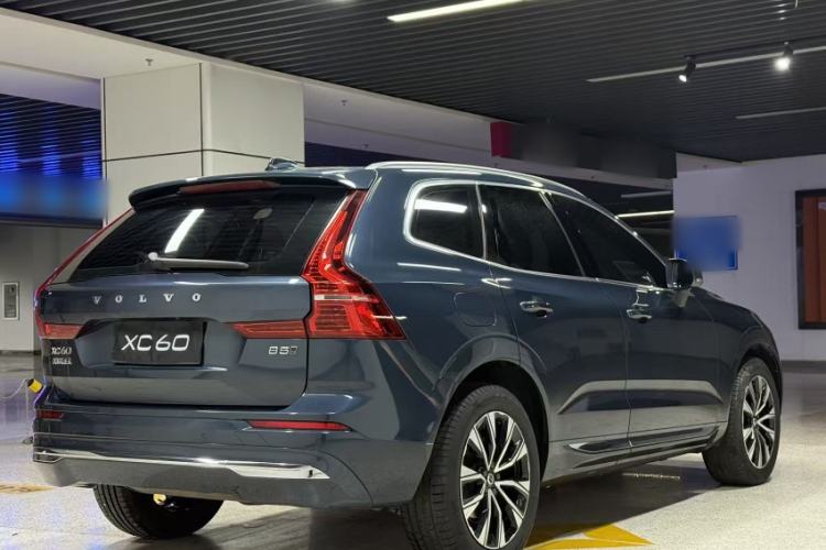 Used Volvo XC60 2023 B5 4x4 Smart Luxury Edition