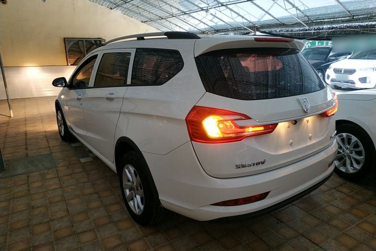 Used Baojun 310W 2017 1.5L Manual Comfort Model China V Standard