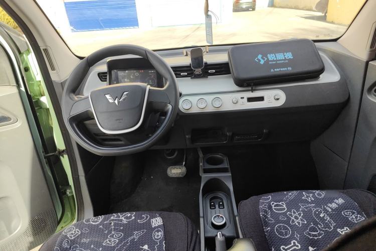 Used Wuling Hongguang MINIEV 2021 Macaron Fashion Model Lithium Iron Phosphate
