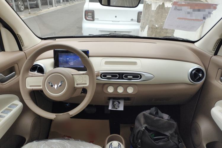 Used Wuling Hongguang MINIEV 2025 Four-Door Version Advanced Edition
