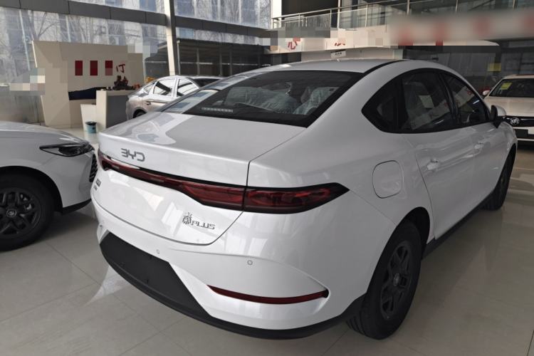 Used BYD Qin PLUS 2025 DM-i Smart Drive 55KM Leading Model