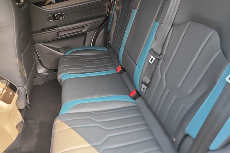 Used JETOUR Shanhai Shanhai L6 2024 1.5TD DHT ULTRA
