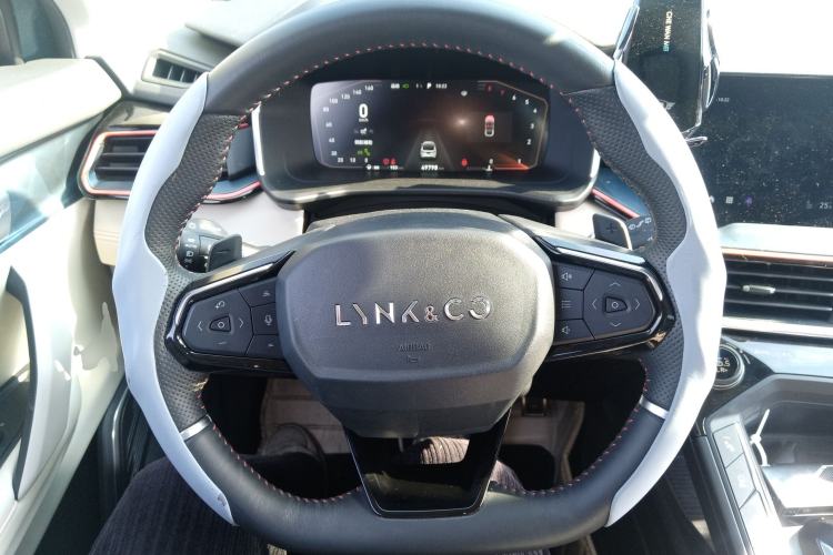 Used Lynk & Co 06 2021 1.5T Shero Pink Special Edition
