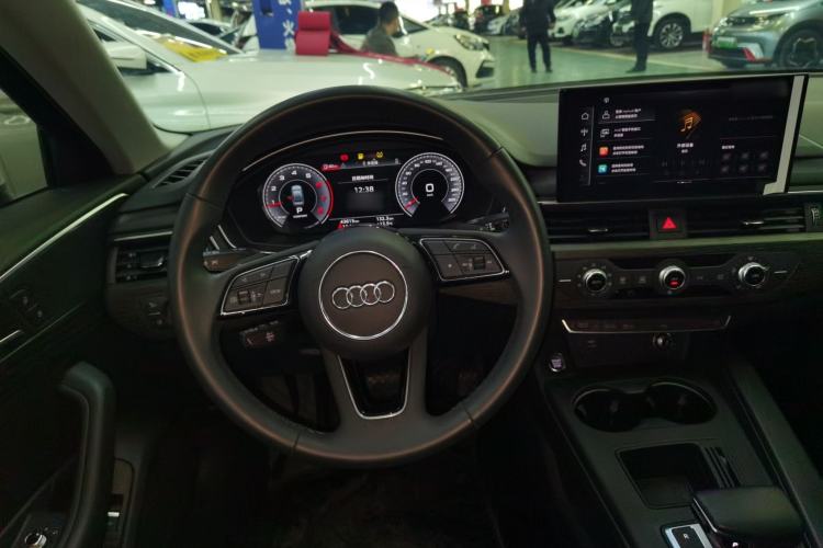 Used Audi A4L 2023 40 TFSI Fashion Dynamic Model
