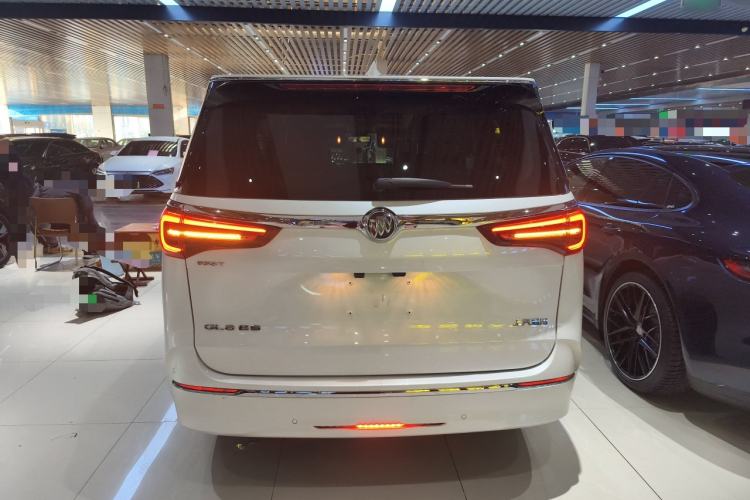 Used Buick GL8 2022 ES Landtrek 653T Luxury Edition
