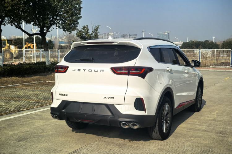 Used JETOUR X70 2023 1.5T DCT Overpass PRO+ Edition 7 Seats

