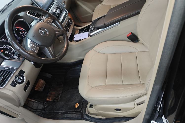 Used Mercedes-Benz M-Class 2014 ML 320 4MATIC
