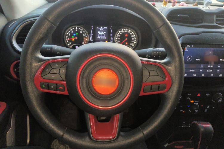 Used  Renegade 2018 Connected Large Screen Version 180T Automatic High-Energy Edition