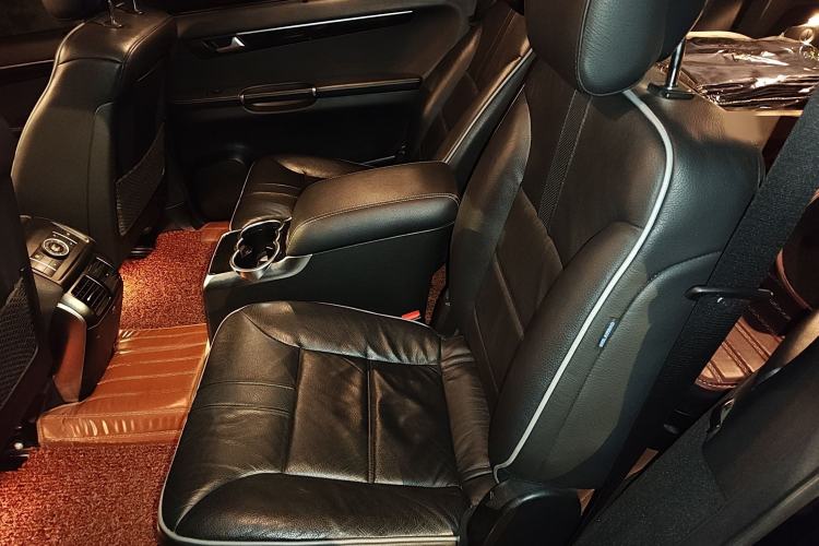 Used Mercedes-Benz R-Class 2017 R 400 4MATIC Exclusive Edition