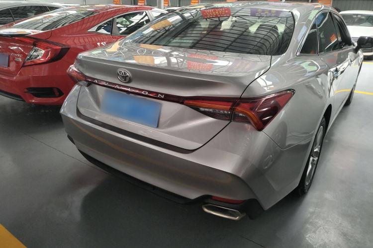Used Toyota Avalon 2019 2.0L Luxury Edition China VI Standard
