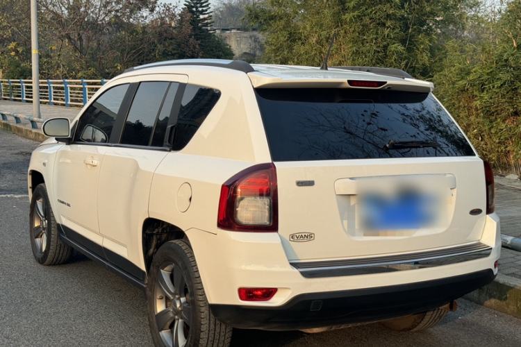 Used  Compass 2014 Revised Version 2.4L Four-Wheel Drive Comfort Edition
