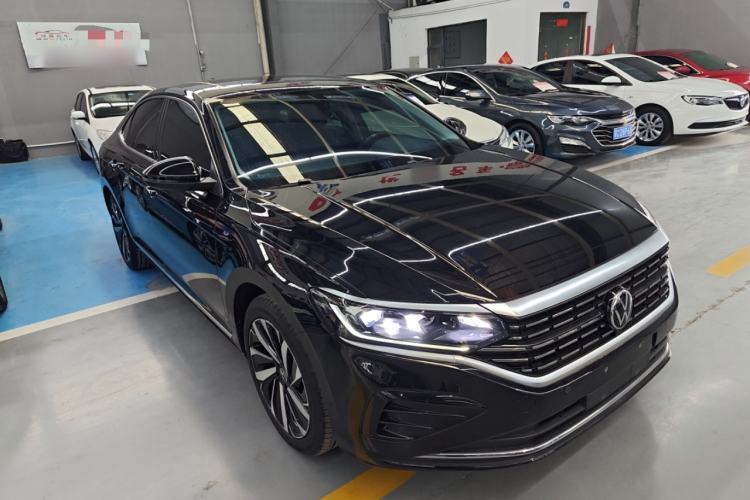 Used Volkswagen Passat 2022 330TSI Elite Edition Custom Version
