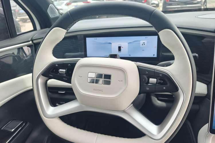 Used  L7 2023 1.5T 115 km Starship
