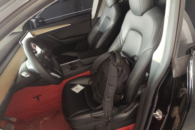 Used Tesla Model Y 2022 Rear-Wheel-Drive Version
