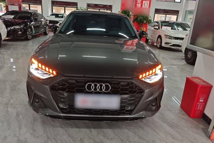 Used Audi A4L 2022 40 TFSI Luxury Dynamic Model
