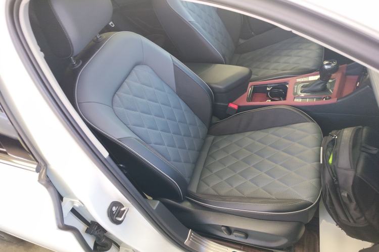 Used Volkswagen Sagitar 2025 300TSI DSG Excellence Edition
