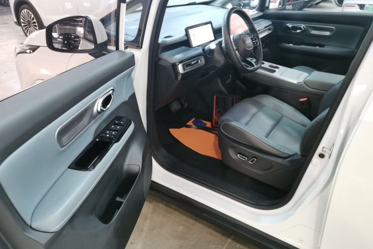 Used AION Y 2022 Plus 70 Smart Edition
