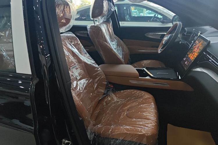 Used Bestune Yueyi 07 
