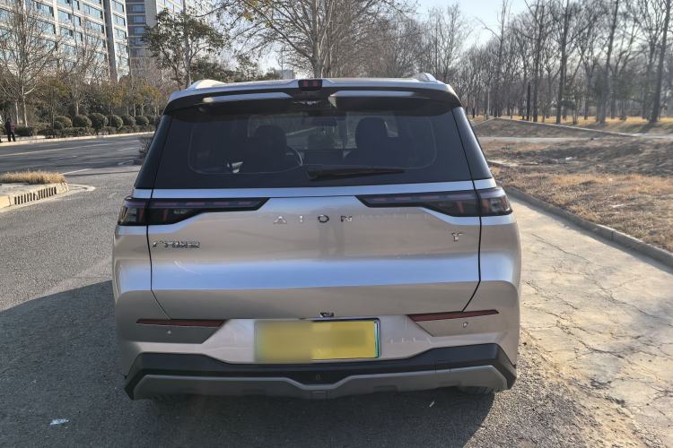 Used AION Y 2022 70 Tech Edition Lithium Iron Phosphate
