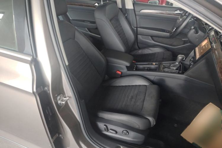 Used Volkswagen Magotan 2018 330TSI DSG Luxury Model