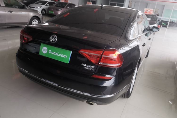Used Volkswagen Passat 2017 330TSI DSG Luxury Edition
