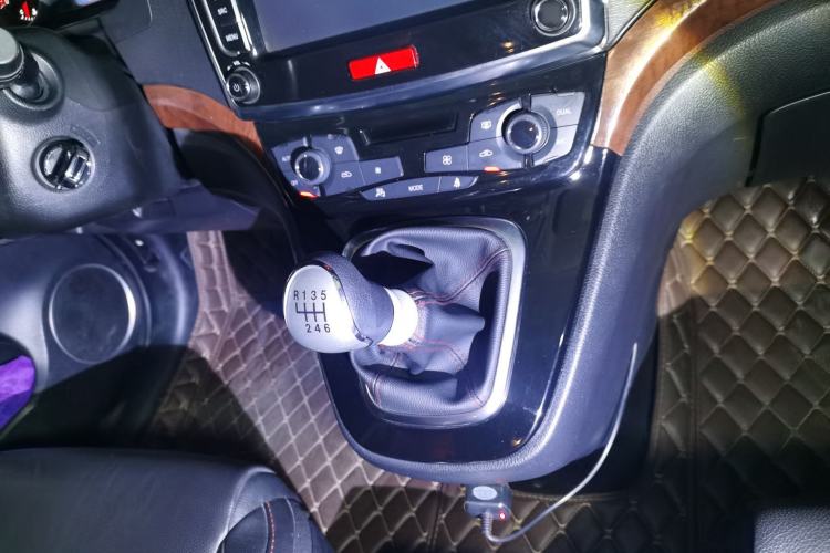 Used Haval H6 2014 Sport Version 1.5T Manual Two-Wheel Drive Elite Edition