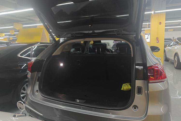 Used Wey VV5 2020 1.5T Two-Wheel Drive Smart Pioneer
