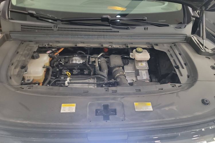 Used VOYAH Dream 2025 PHEV Four-Wheel Drive Excellence Kunpeng Edition
