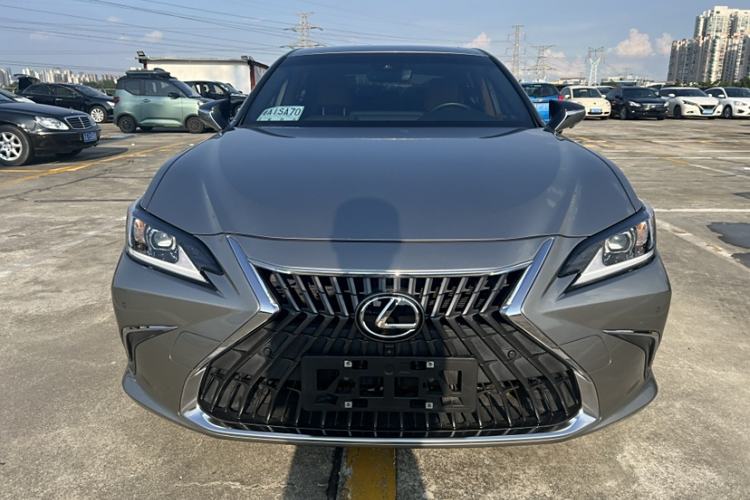 Used Lexus ES 2022 200 Excellence Edition
