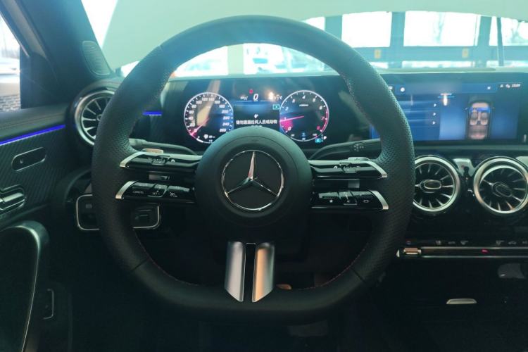 Used Mercedes-Benz A-Class 2025 A 200 L Fashion Model
