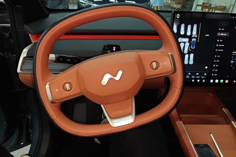 Used ONVO L60 2024 60 kWh All-Wheel Drive