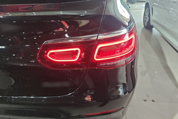 Used Mercedes-Benz GLC Coupe 2021 GLC 260 4MATIC Coupe SUV
