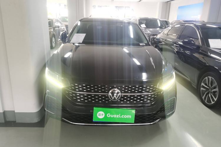 Used Volkswagen Passat 2022 330TSI Starry Elite Edition
