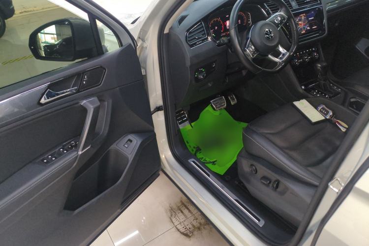 Used Volkswagen Tiguan L 2021 330TSI Automatic Two-Wheel Drive R-Line Enhanced Edition