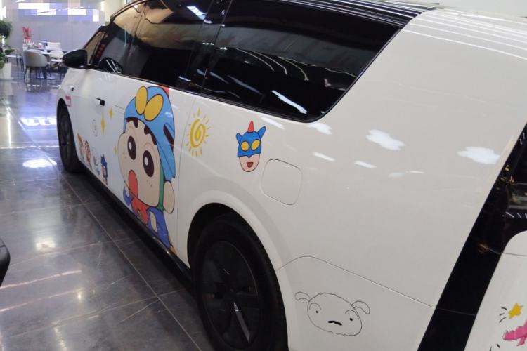 Used Li Auto MEGA 2024 Ultra Model
