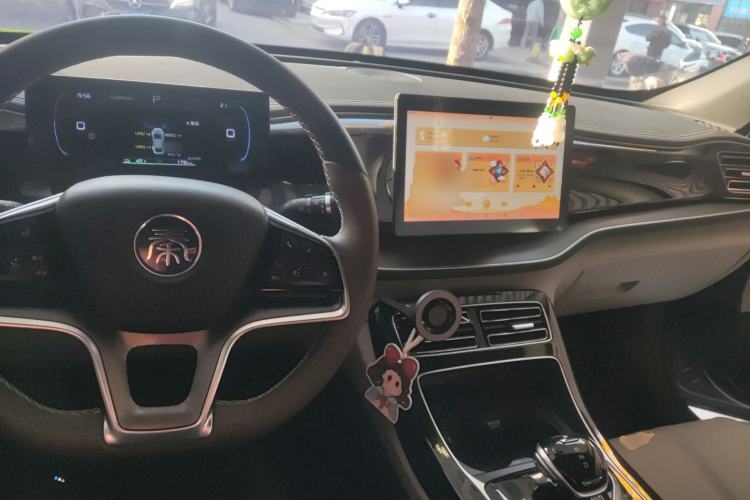 Used BYD Qin PLUS 2023 Champion Edition EV 420KM Leading Model
