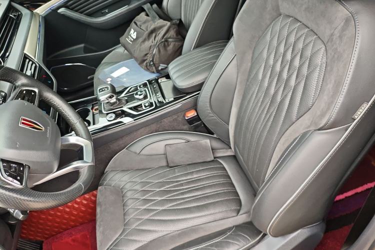 Used Hongqi HS5 2022 Facelifted Version 2.0T Smart Connect Flagship All-Wheel-Drive Edition
