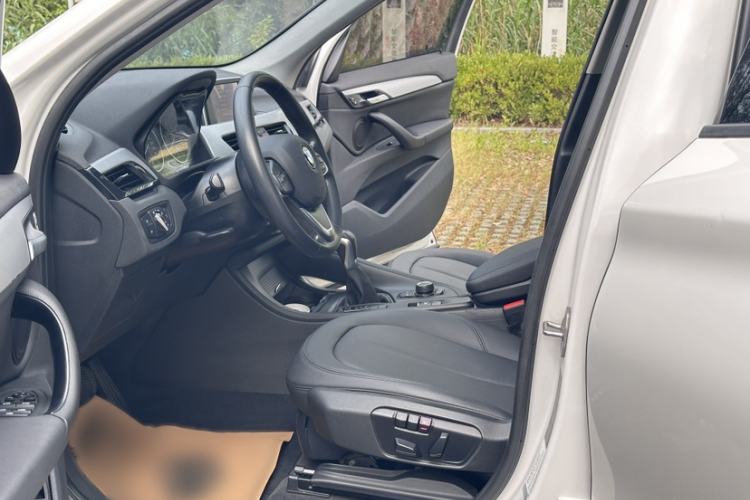 Used BMW X1 2016 sDrive18Li Premium Edition
