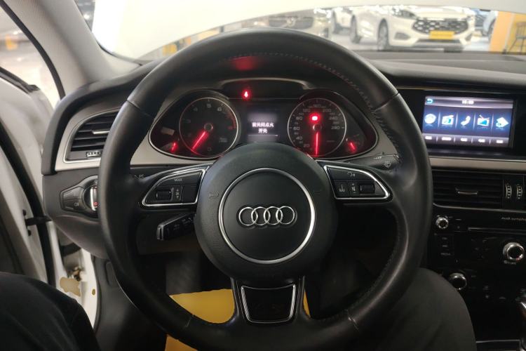 Used Audi A4L 2015 35 TFSI Automatic Comfort Model
