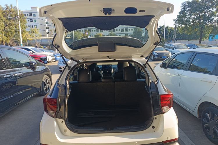 Used Toyota YARiS L 2021 X-Trail 1.5L CVT Leading Edition
