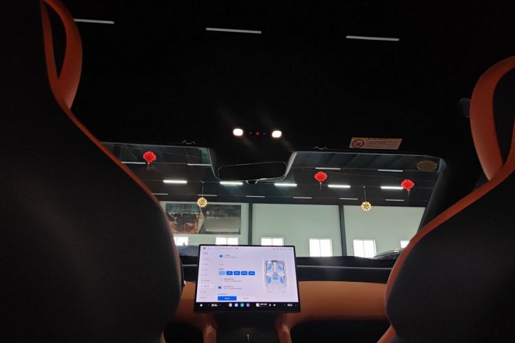 Used  YU7 2025 Ultra-Long Range High-Performance All-Wheel-Drive Max Edition