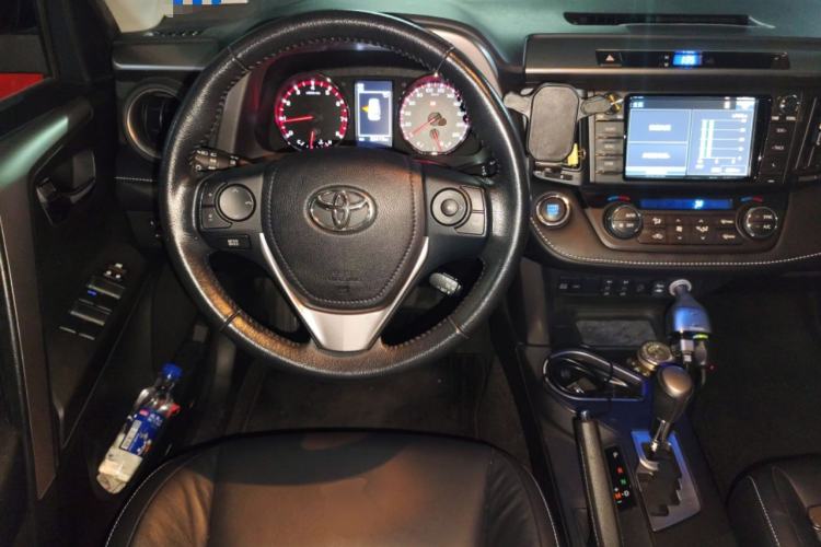 Used Toyota RAV4 2016 2.0L CVT Two-Wheel Drive Smart Edition China V Standard
