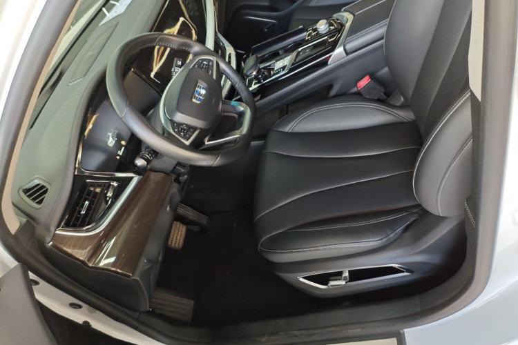 Used Geely Auto Emgrand GT 2018 1.5T MHEV Yaoxiang Edition
